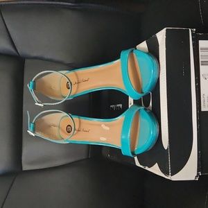 Michael Antonio Teal Patent Sandal 9M